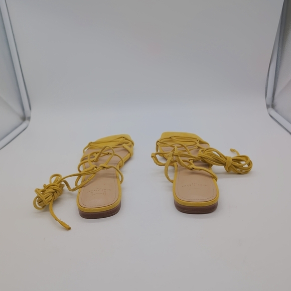 Marc Fisher LTD Yellow Sz 9 Roman Strappy Sandals Mahalia - Picture 4 of 8